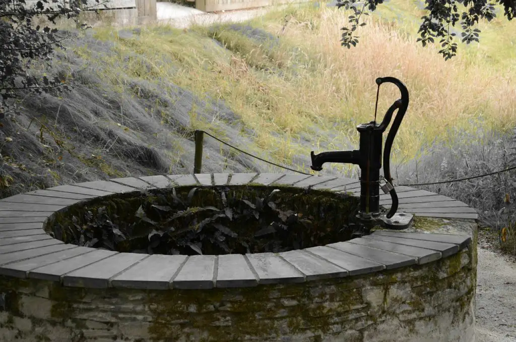 Brunnen Pumpe Garten
